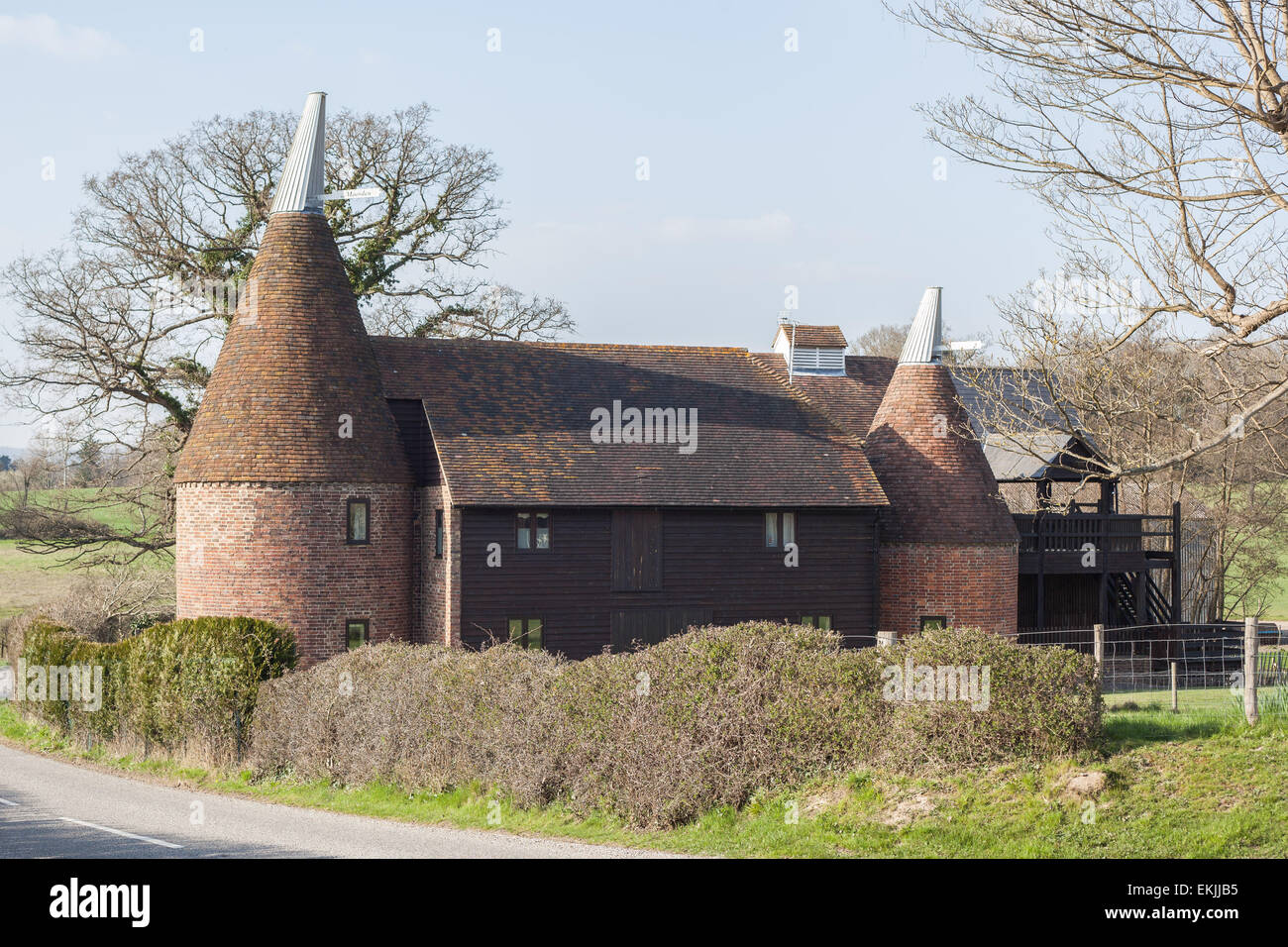 Oast house kent spring hires stock photography and images Alamy