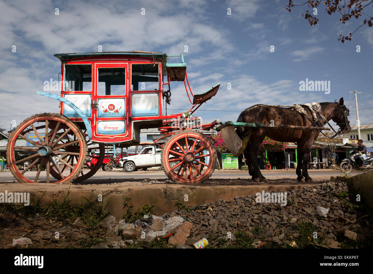 A horse and carriage waiting for passengers at Pinulin,Myanmar (Burma). Stock Photo