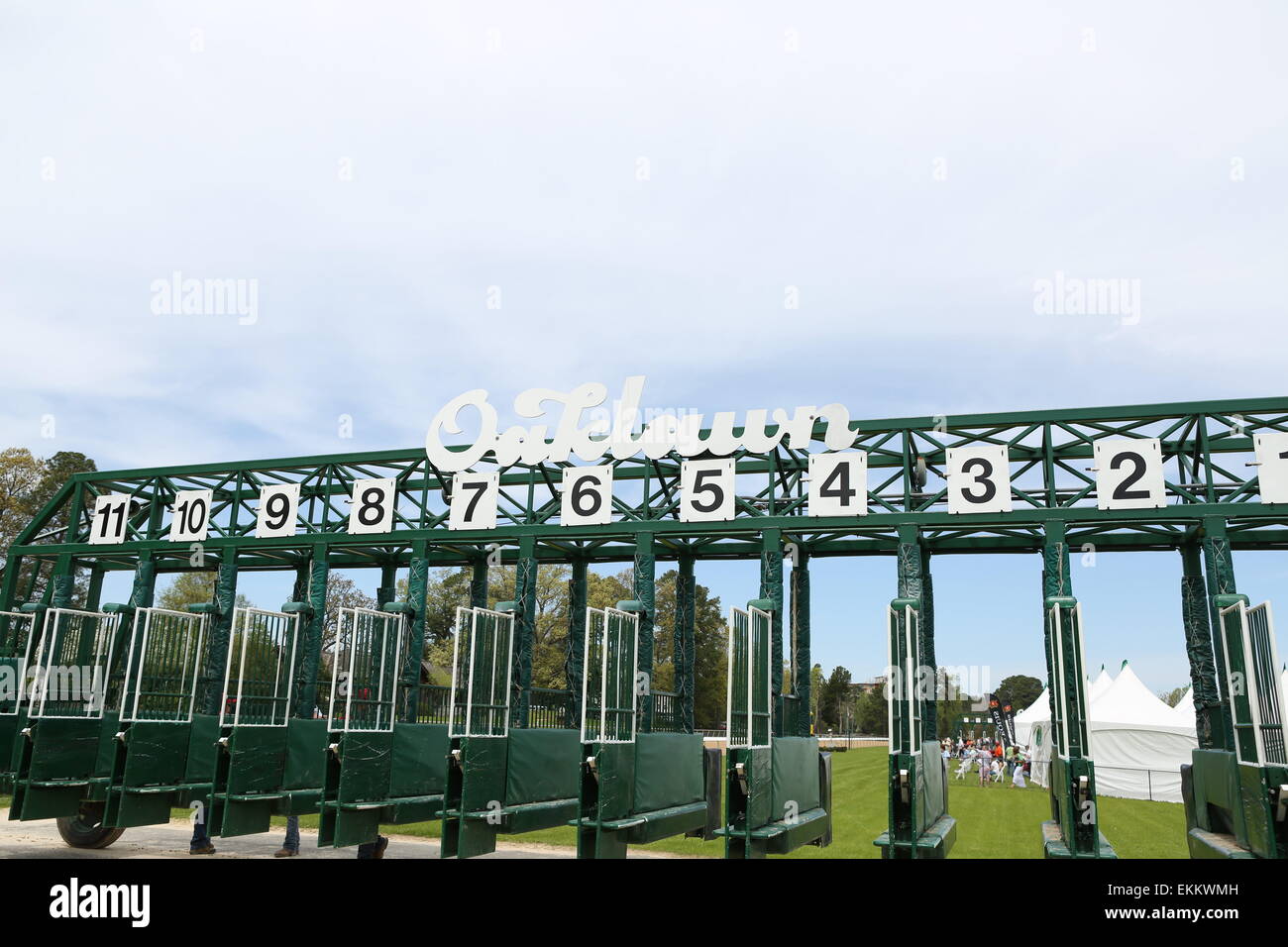 Hot Springs, Arkansas, USA. 11th Apr, 2015. Arkansas Derby Day Scenery at Oaklawn Park in Hot Springs, AR. Justin Manning/ESW/CSM/Alamy Live News Stock Photo