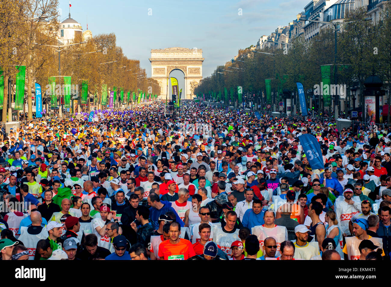 Paris, France. Marathon, Aerial Immense Crowd Scene, Runners on Avenue