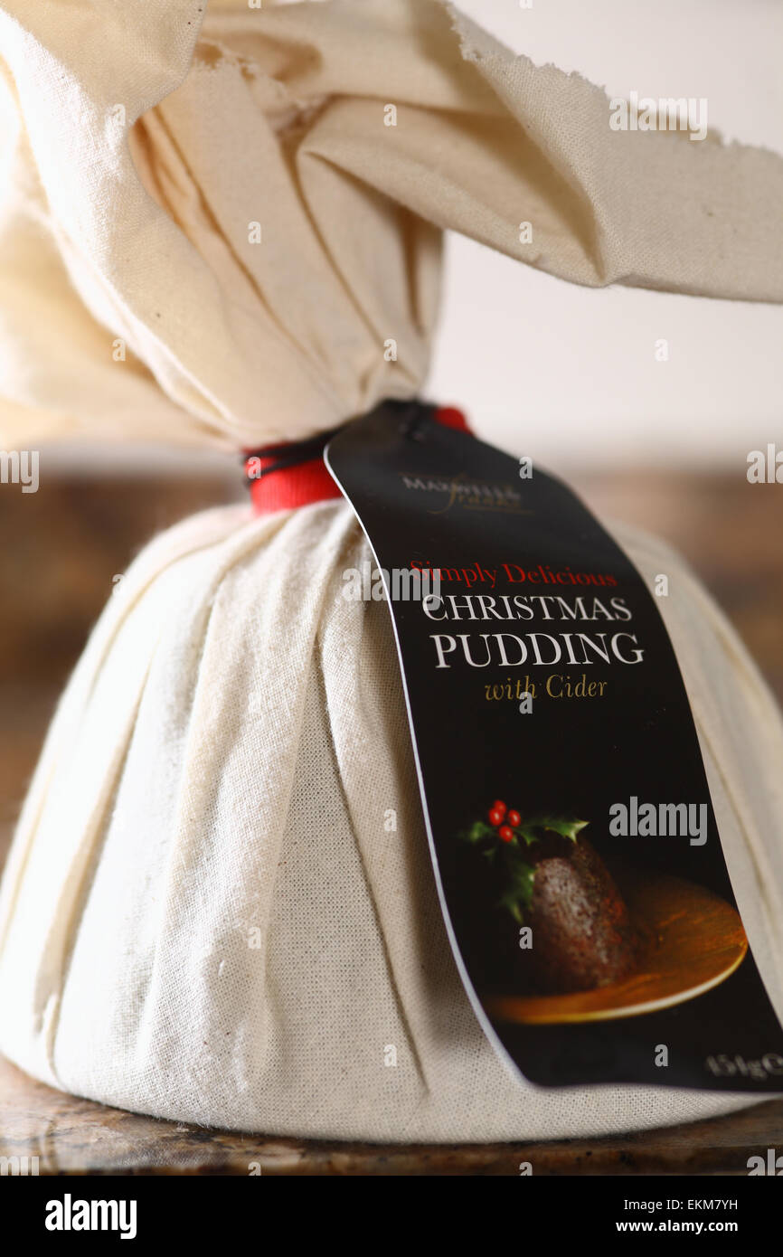 waitrose christmas pudding Stock Photo Alamy