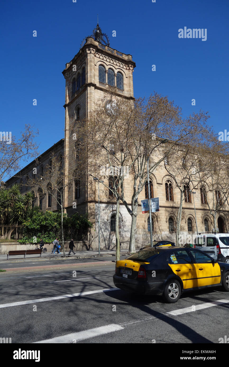 University of Barcelona (Universitat de Barcelona) building facade in Plaza Universidad