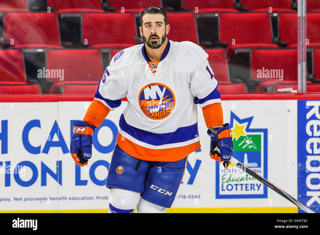 Islanders, Cal Clutterbuck agree to 5-year extension - Sports
