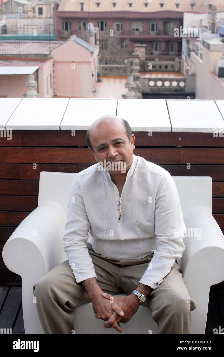 Abraham Verghese. Ethiopian writer and doctor Stock Photo Alamy