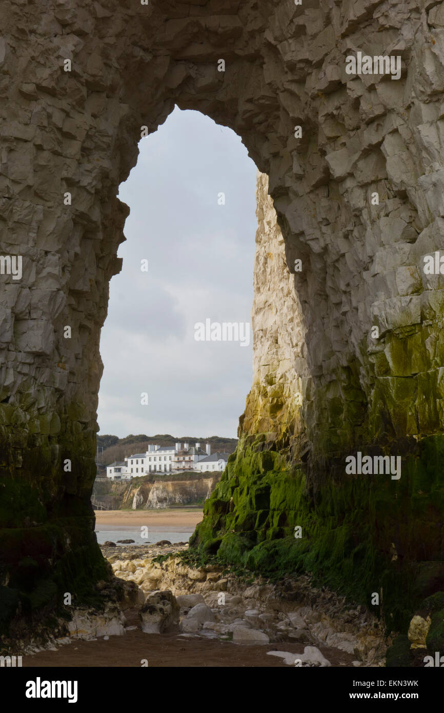 Chalk cliff arch hi-res stock photography and images - Alamy