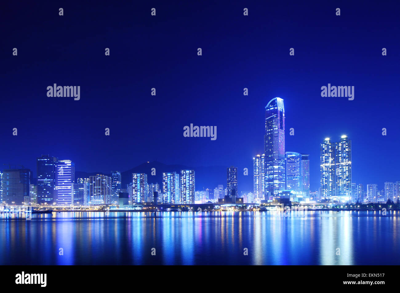 Hong Kong skyline at night Stock Photo - Alamy