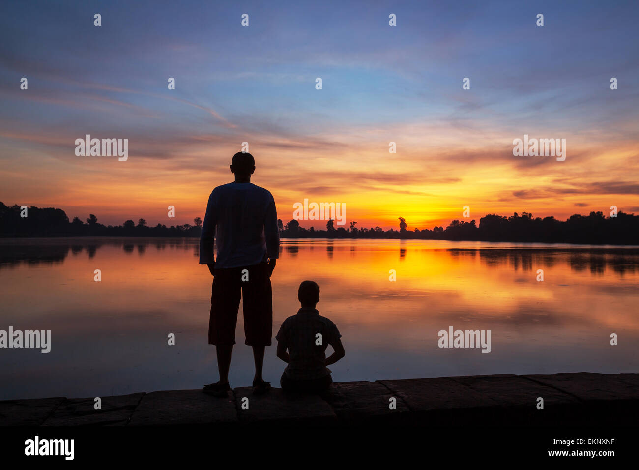 Couple silhouette male female hi-res stock photography and images - Alamy