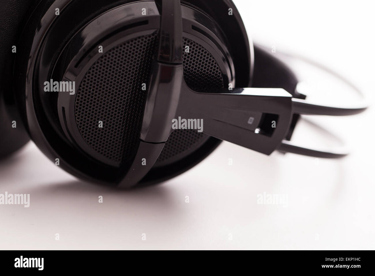Black headphones on white hi-res stock photography and images - Alamy