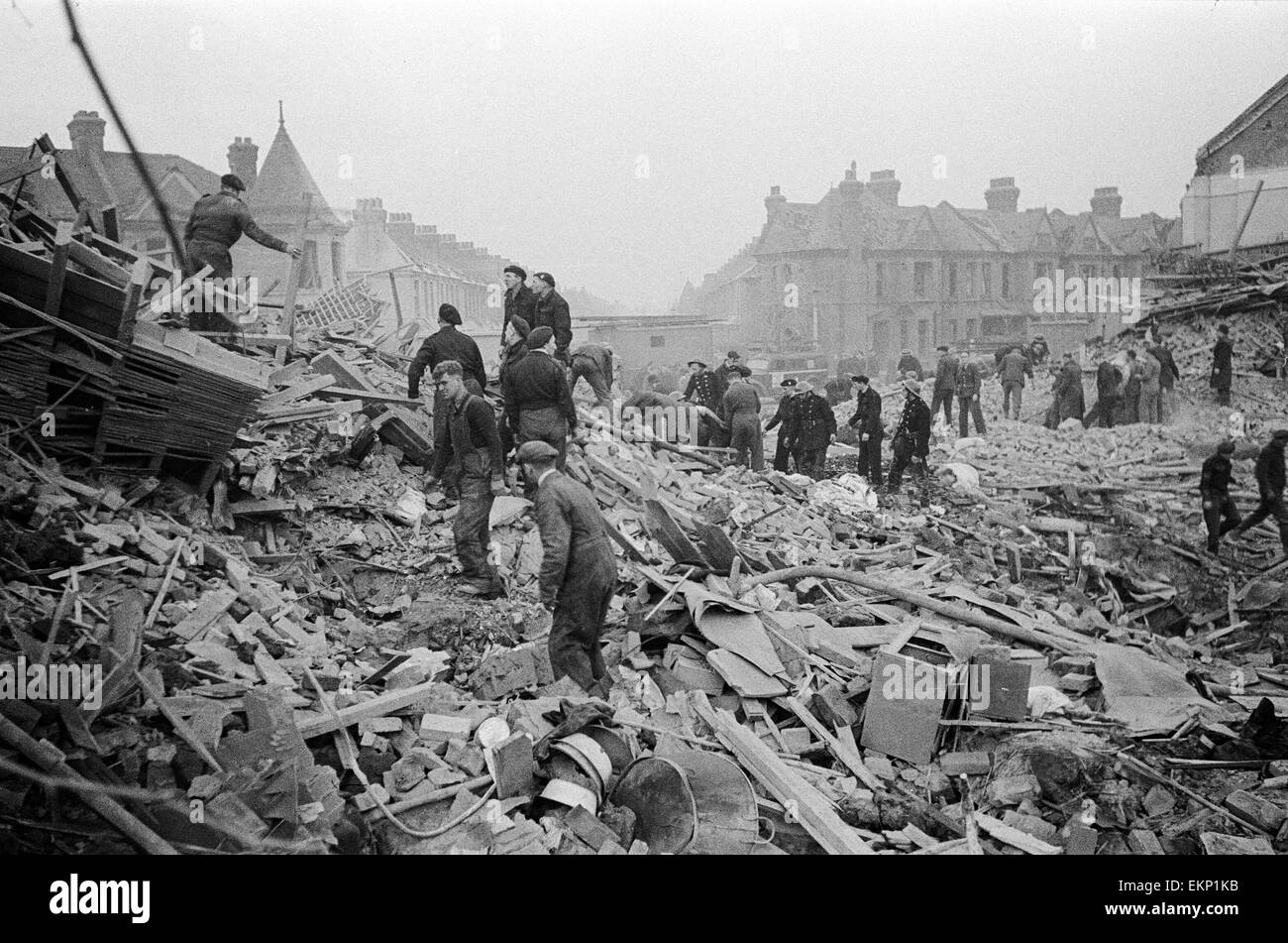 V2 Rocket incident at Noel Park Estate, Gladstone terrace, Wood Green. 13th February 1945 Stock