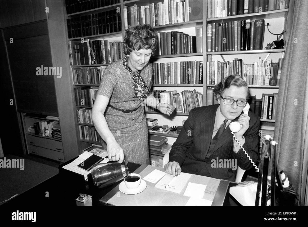 Tory party Leadership Contestants. Sir Geoffrey and Lady Howe at their home in S.W. London. February 1975 75-0725-001 Stock Photo