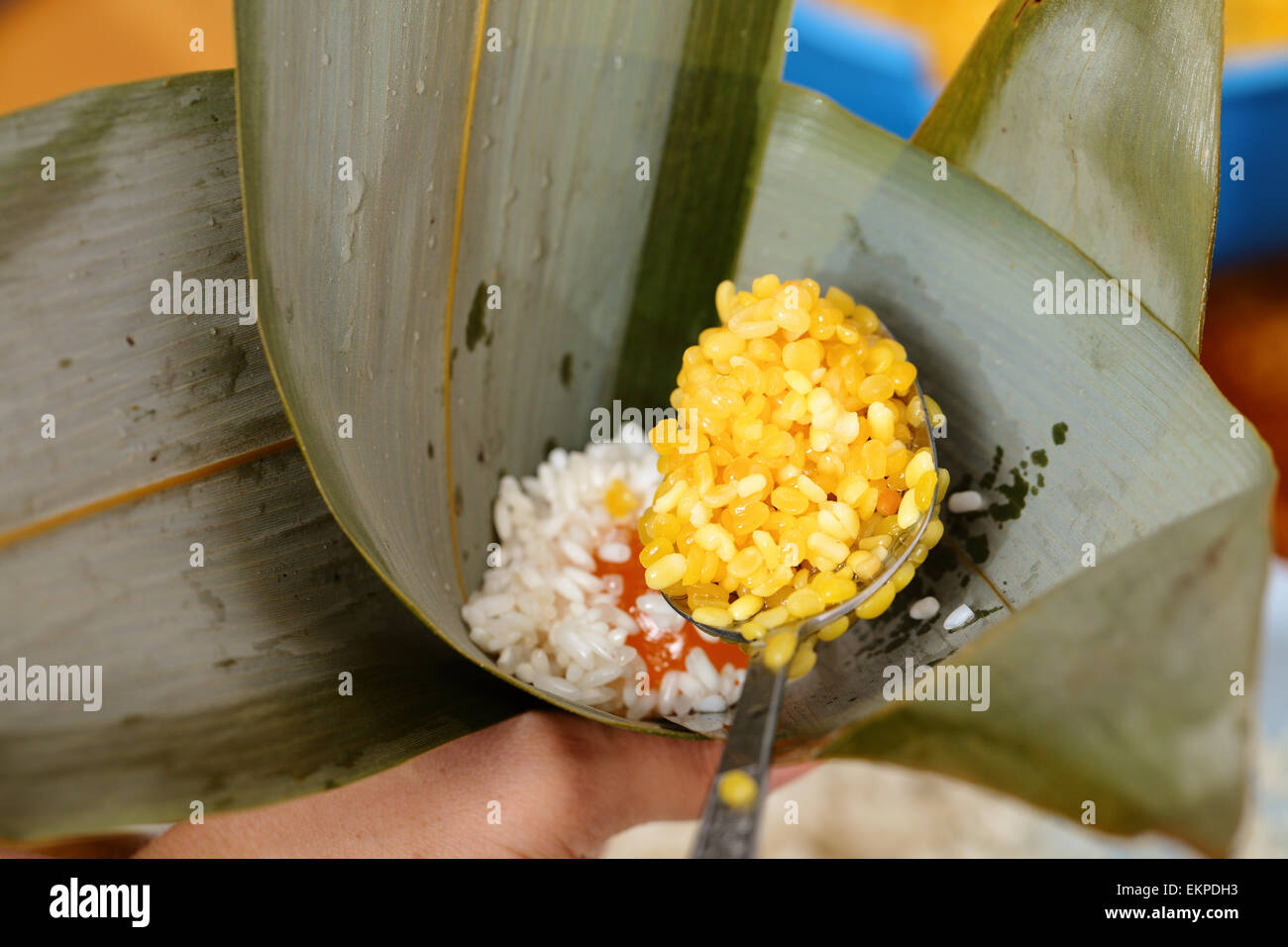 Homemade rice dumpling process Stock Photo Alamy