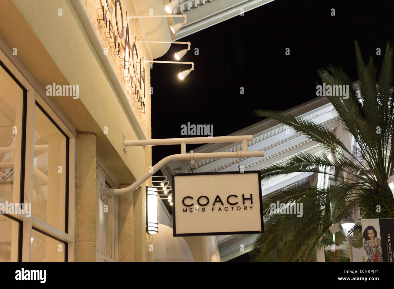 coach at premium outlet mall