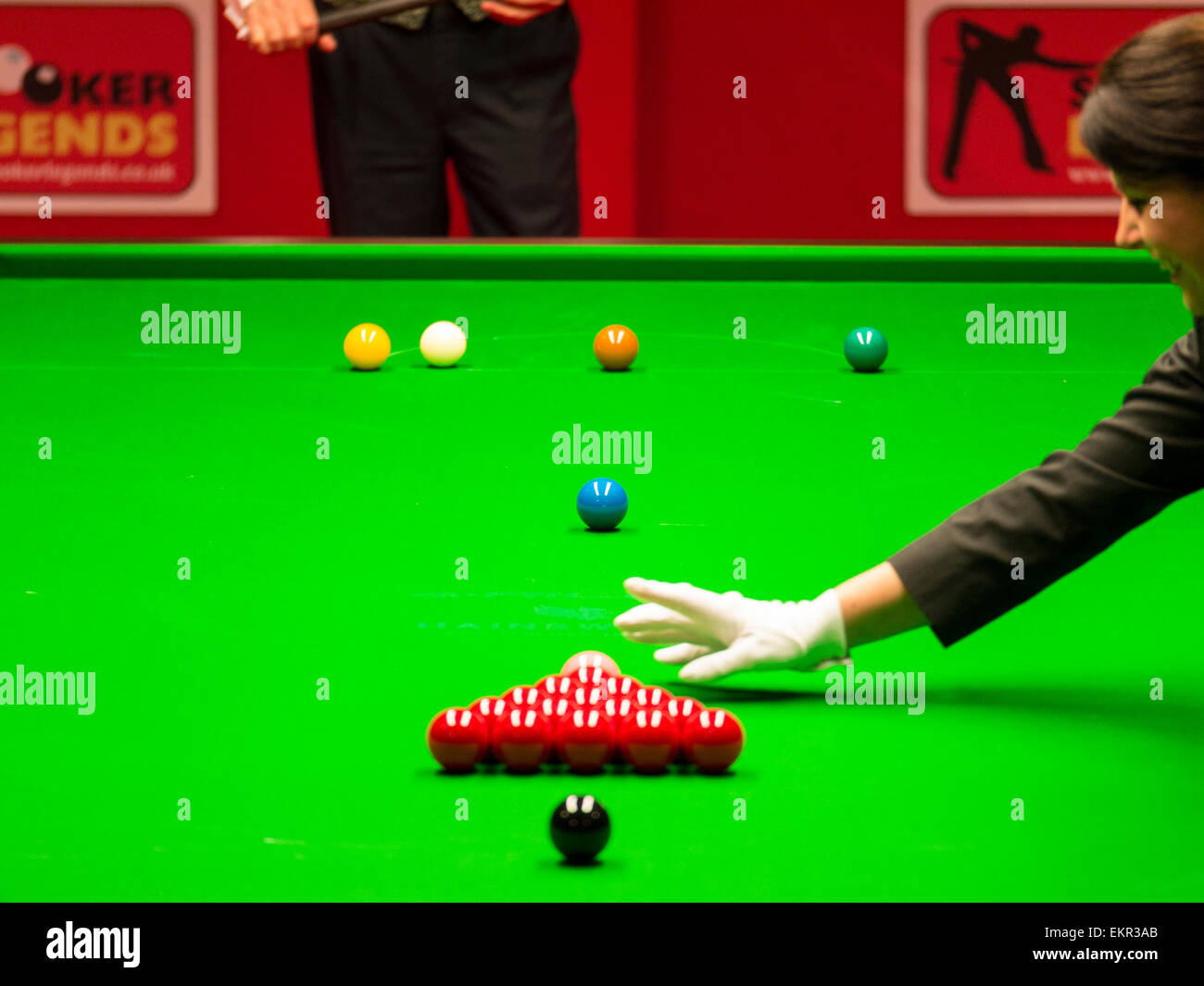 snooker table and balls Stock Photo Alamy