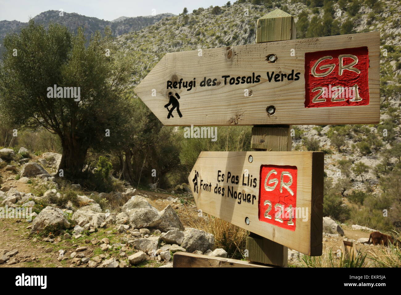 GR221 signpost  Tossals Verdes refuge Tramuntana. The gr221 Stock Photo