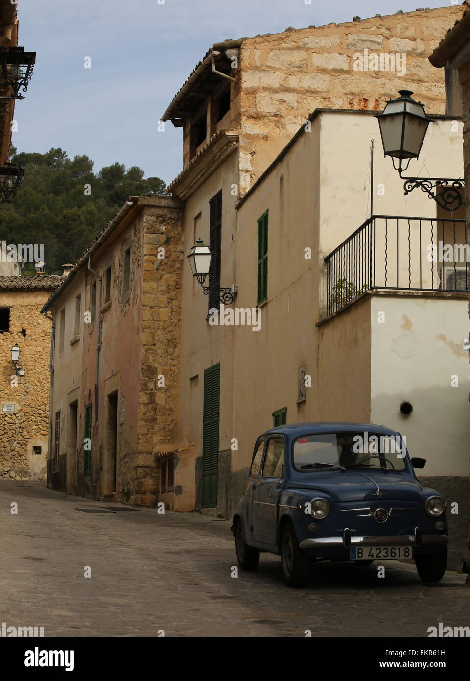 Motor Village La >> Blue Fiat 500 Seat 600 Vintage Fiat Majorcan Village Mancor Motor Village La >> Blue Fiat 500 Seat 600 Vintage Fiat Majorcan Village Mancor
