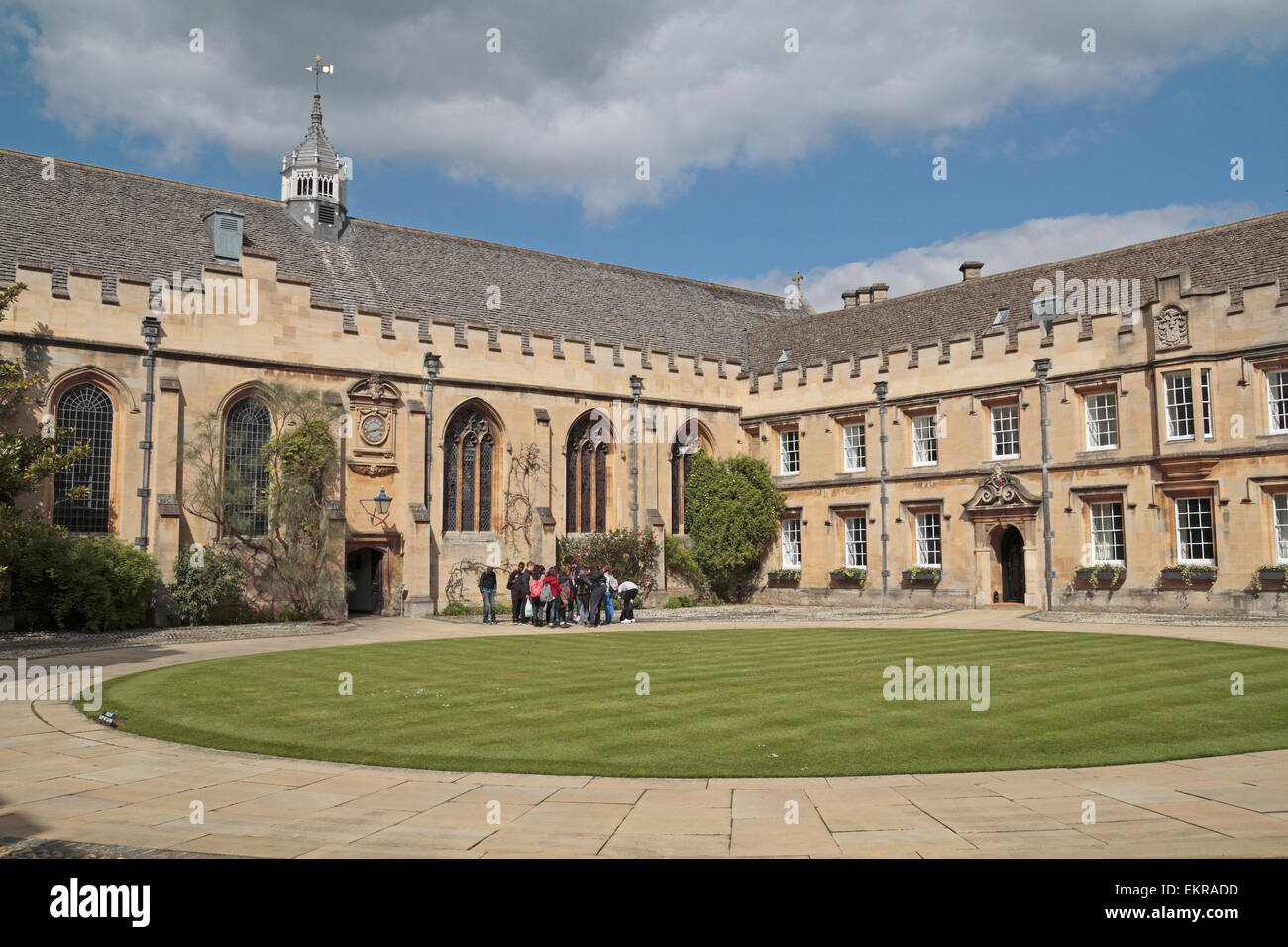 Tourists in the Front Quad (quadrangle) in St John's College, University of Oxford, Oxford, Oxfordshire, UK. Stock Photo