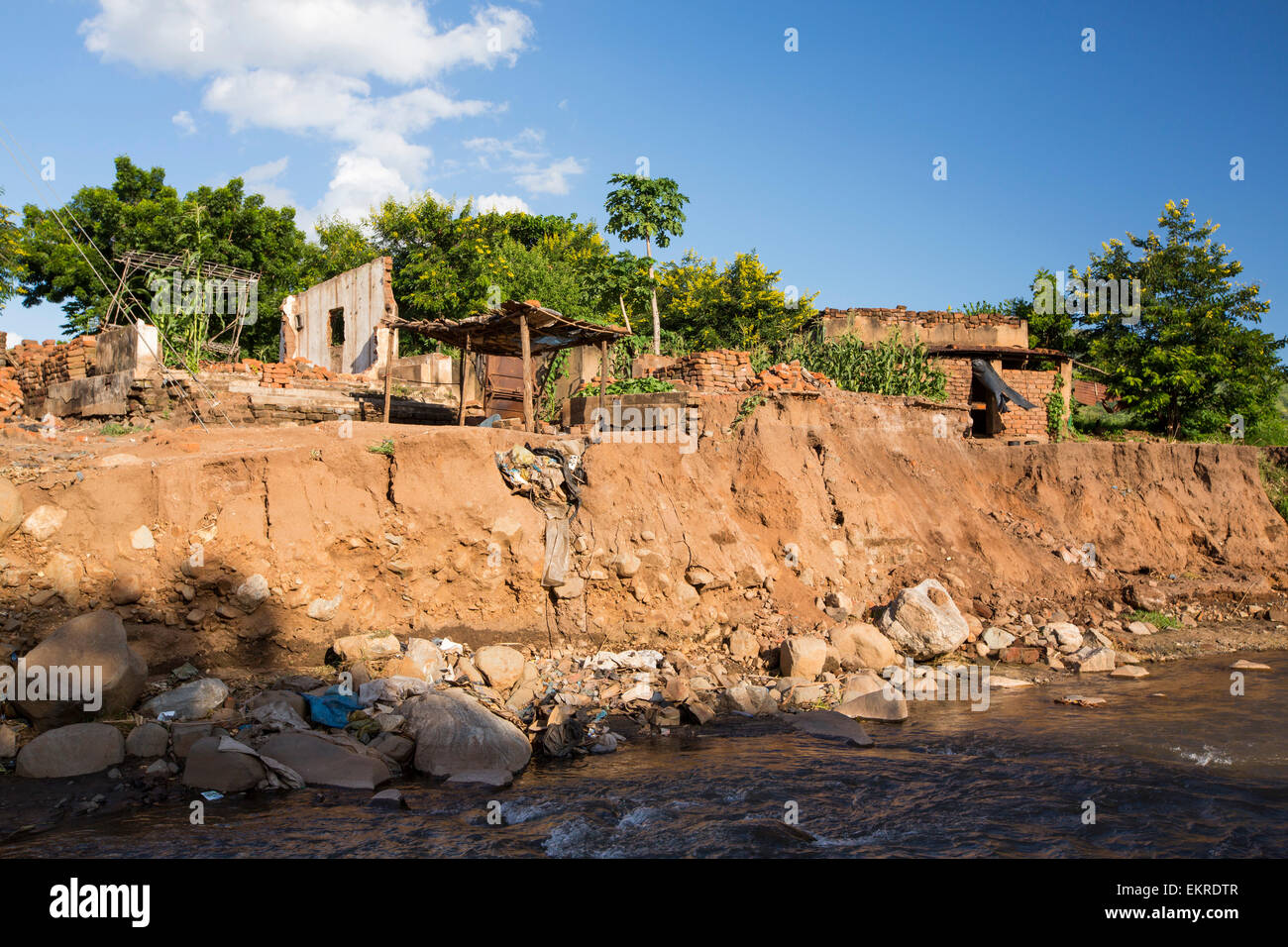 Undercut river hires stock photography and images Alamy