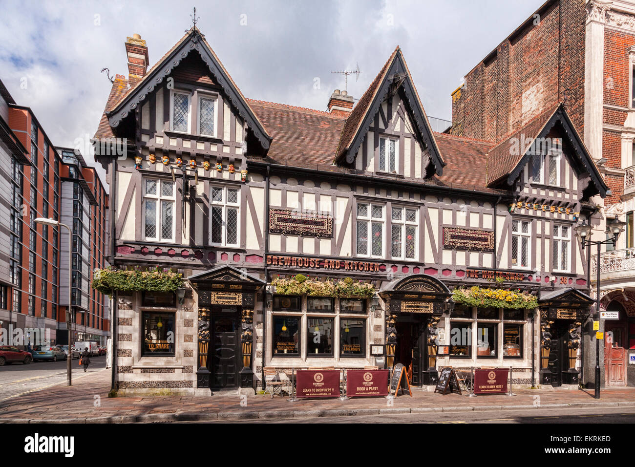 The 100 year old White Swan, Guildhall Walk, Portsmouth. Stock Photo