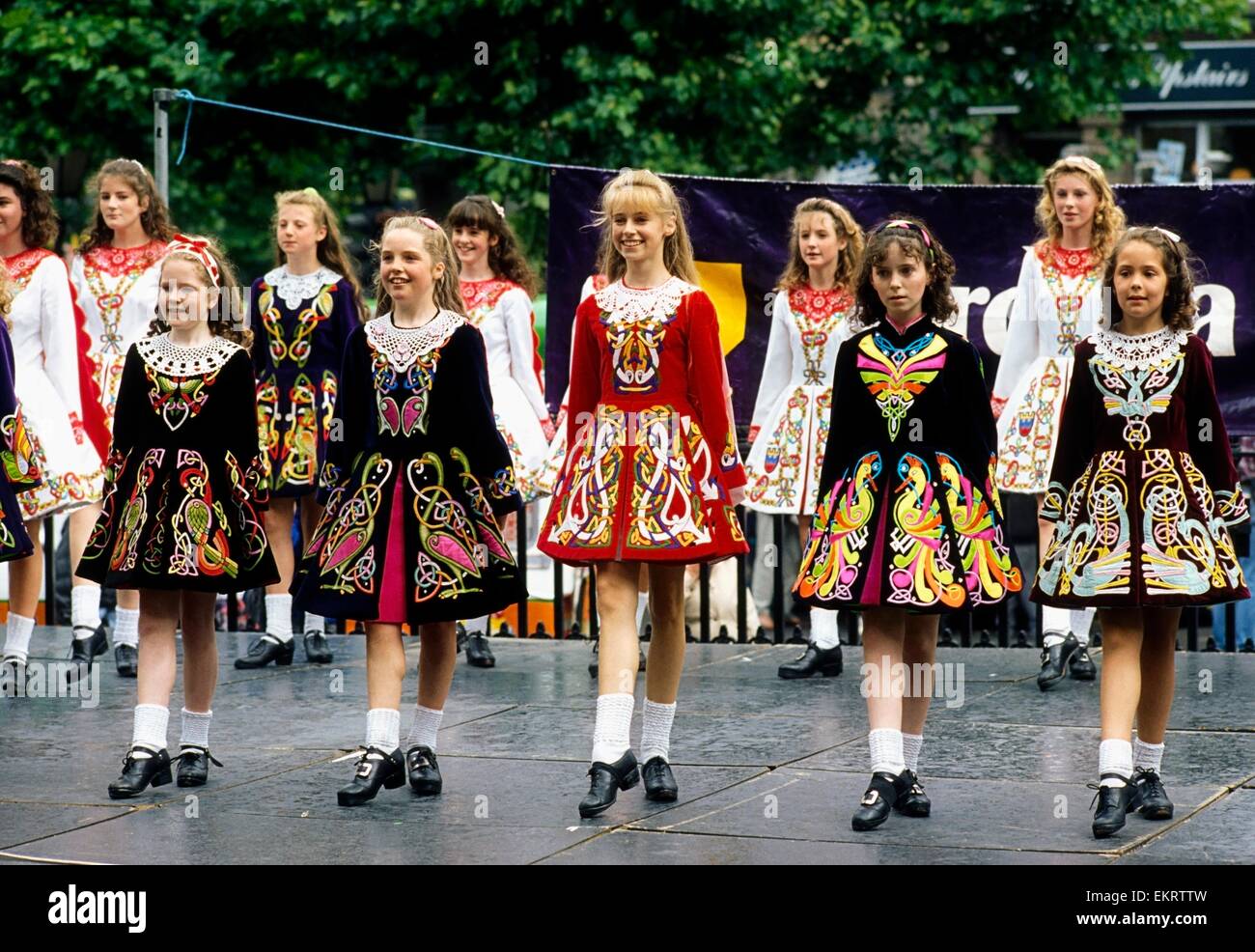 Traditional Dancing, Dublin Street Carnival Stock Photo - Alamy