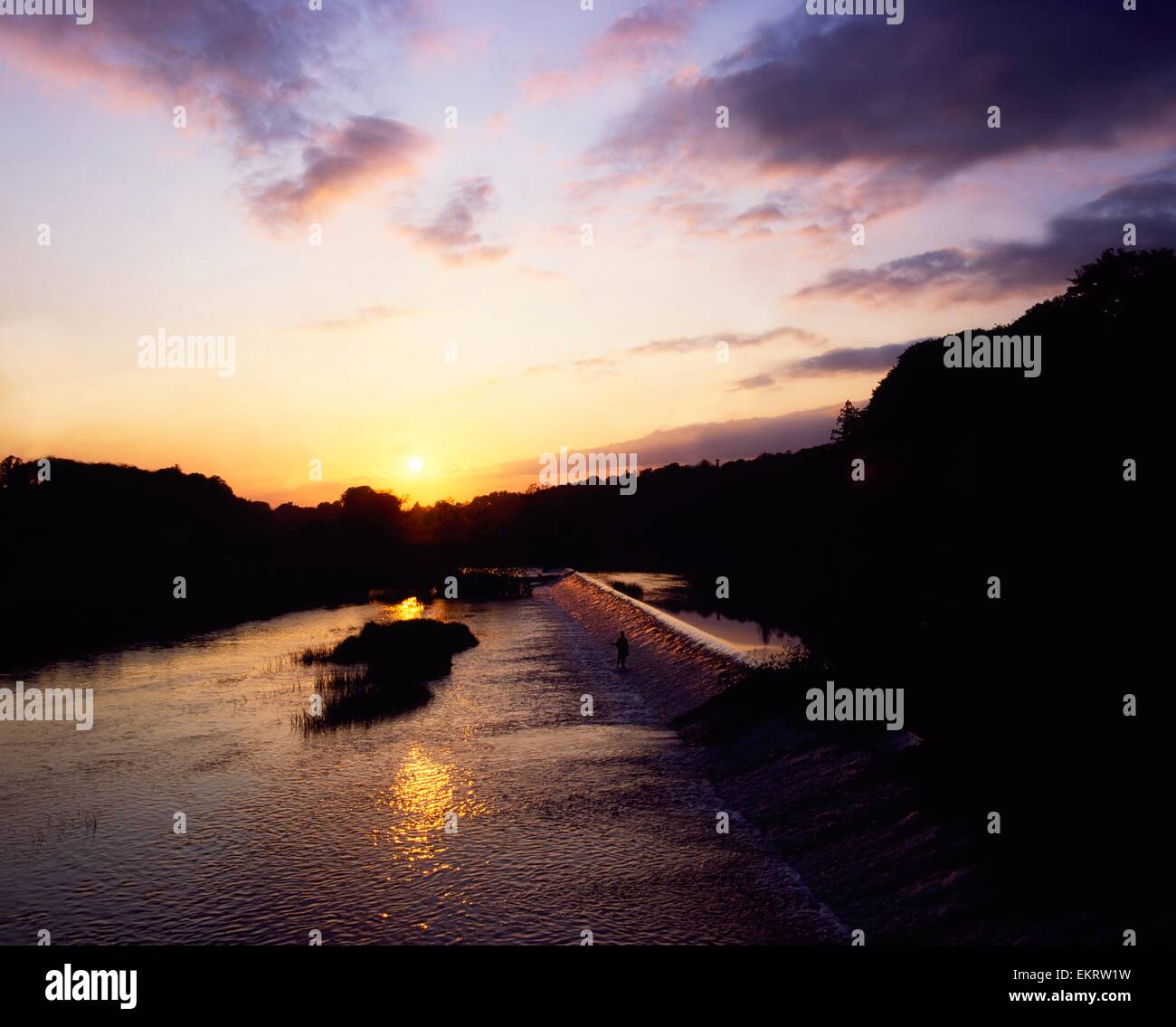 Angler Fishing On Weir River Boyne Slane Co Meath Ireland Stock Photo Alamy Angler Fishing On Weir River Boyne Slane Co Meath Ireland Stock Photo Alamy