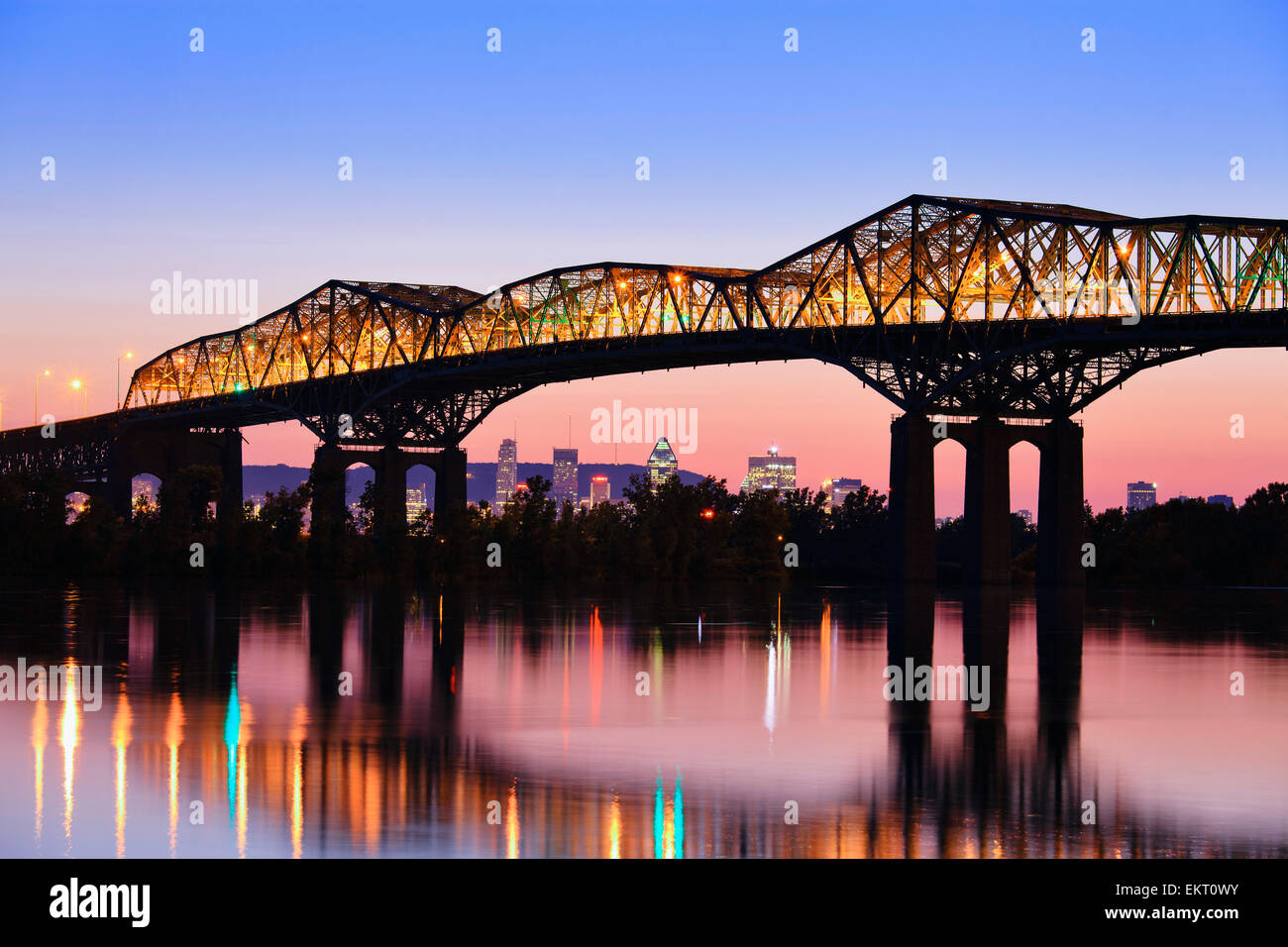 Champlain Bridge Over St. Lawrence River And Downtown, Montreal, Quebec. Stock Photo