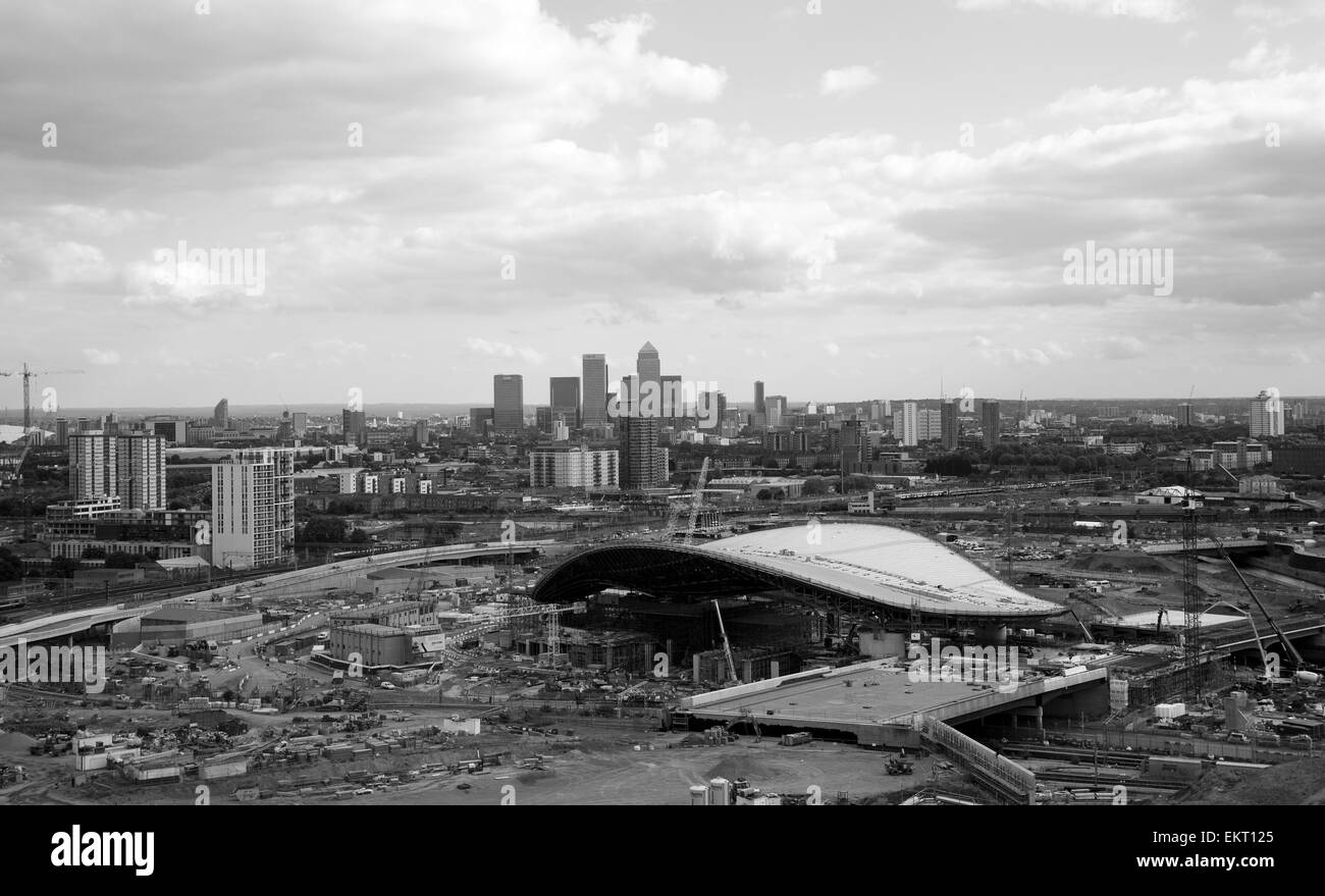 London 2012 Aquatics Centre, Stratford, United Kingdom. Architect: Zaha Hadid Architects, 2012. Stock Photo