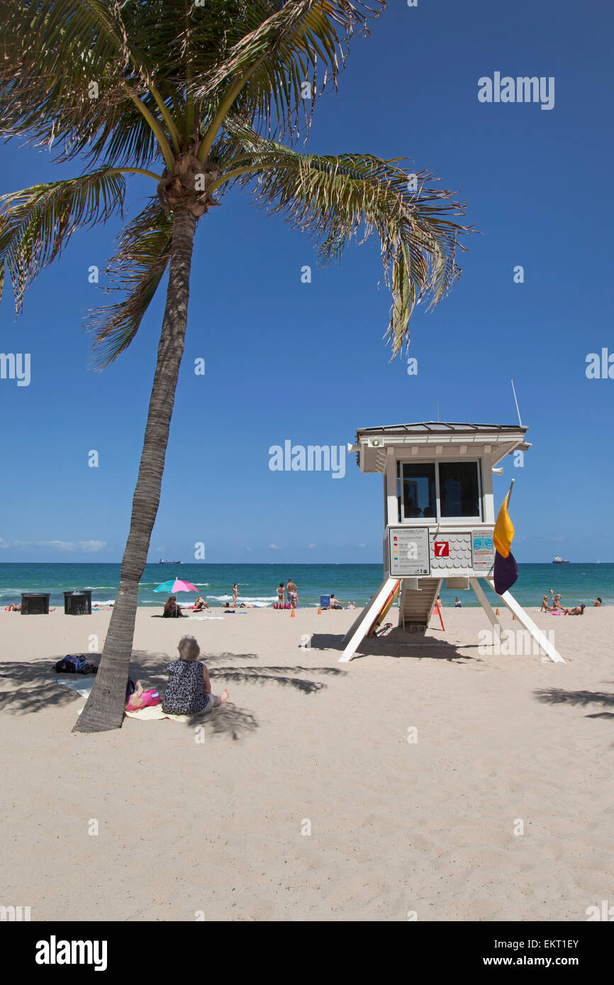 Lifeguard station beach fort lauderdale hires stock photography and