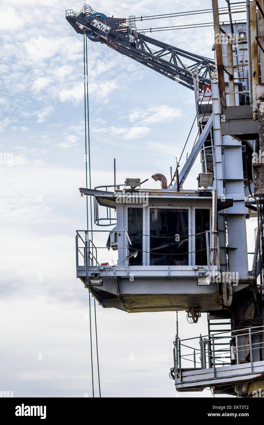 Bucketwheel excavator; Fort McMurray, Alberta, Canada Stock Photo Alamy