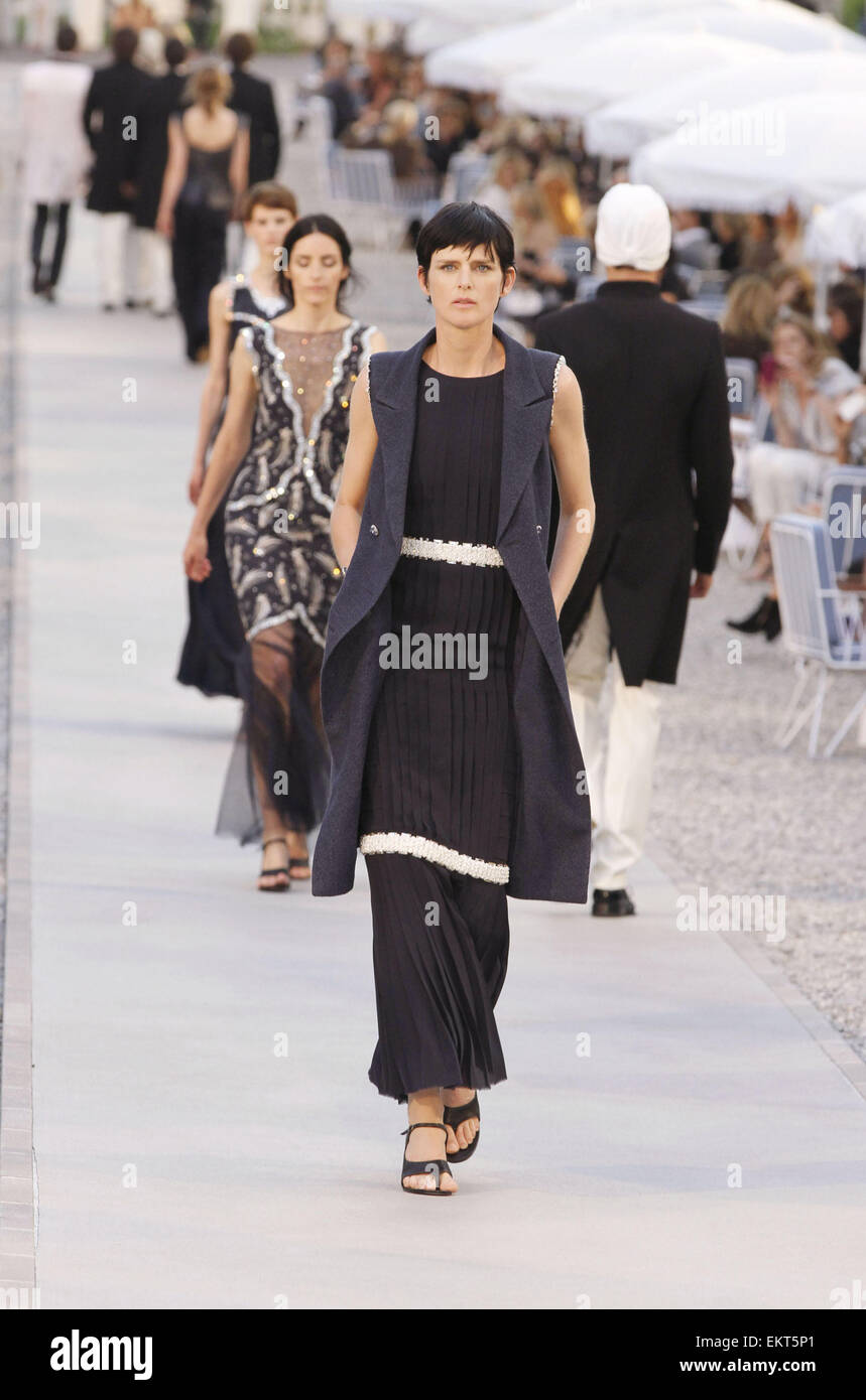 David Stella Tennant the Fashion Spot Kirsty hume in gray