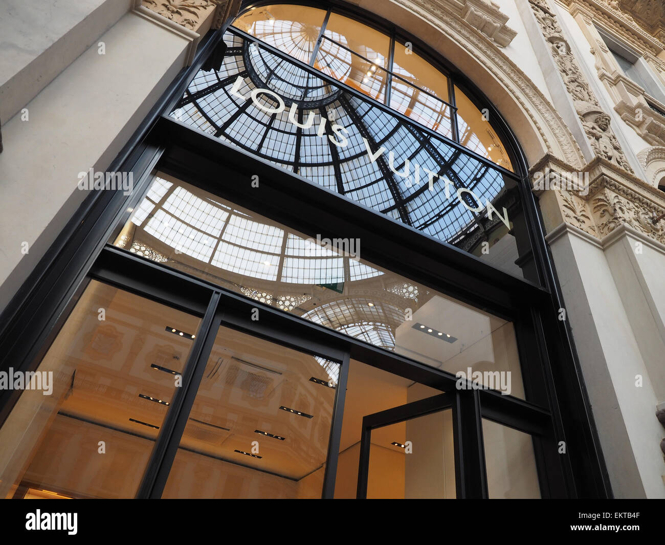 Louis Vuitton Store In Galleria Vittorio Emanuele Ii In Milan