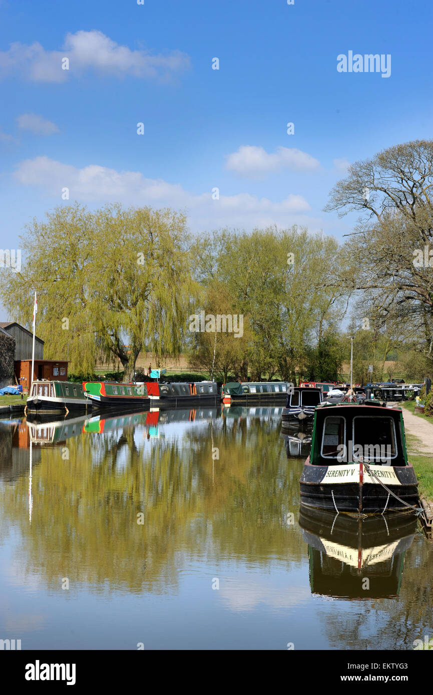 Narrowboats on the Oxford Canal near Kidlington Oxfordshire UK Stock