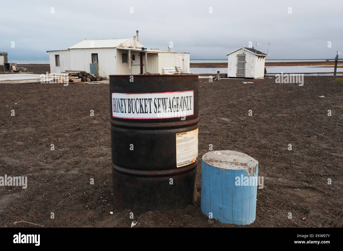 Honey Bucket High Resolution Stock Photography and Images Alamy