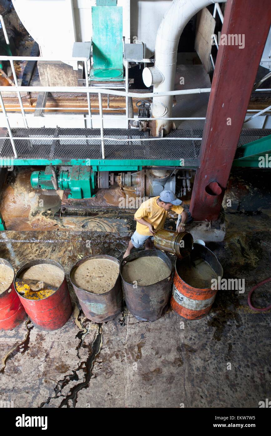 Molasses barrel hires stock photography and images Alamy