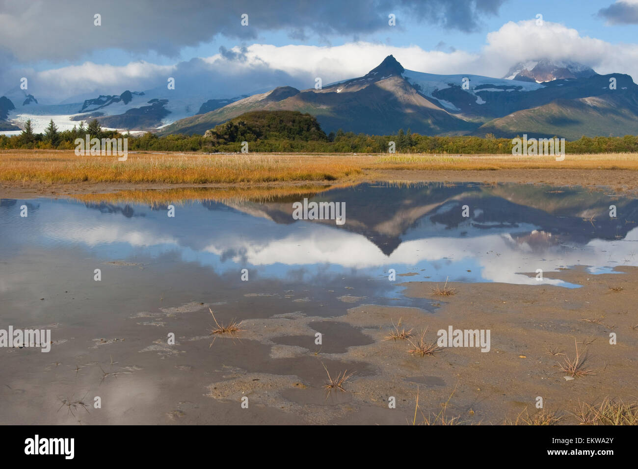 Devils Desk Design pics katmai hi-res stock photography and images - Alamy