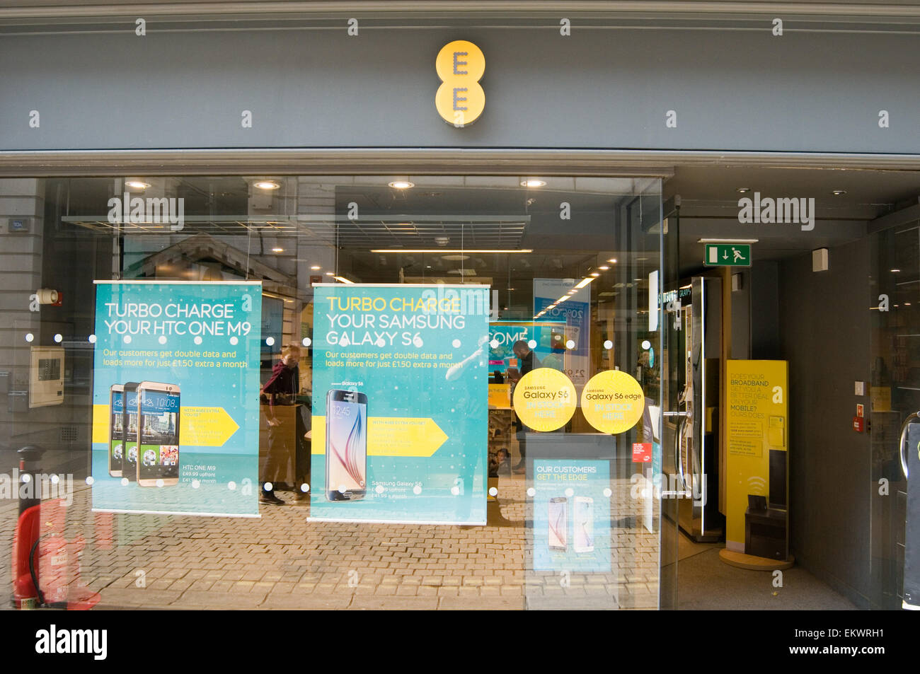 Ee shop hi-res stock photography and images - Alamy