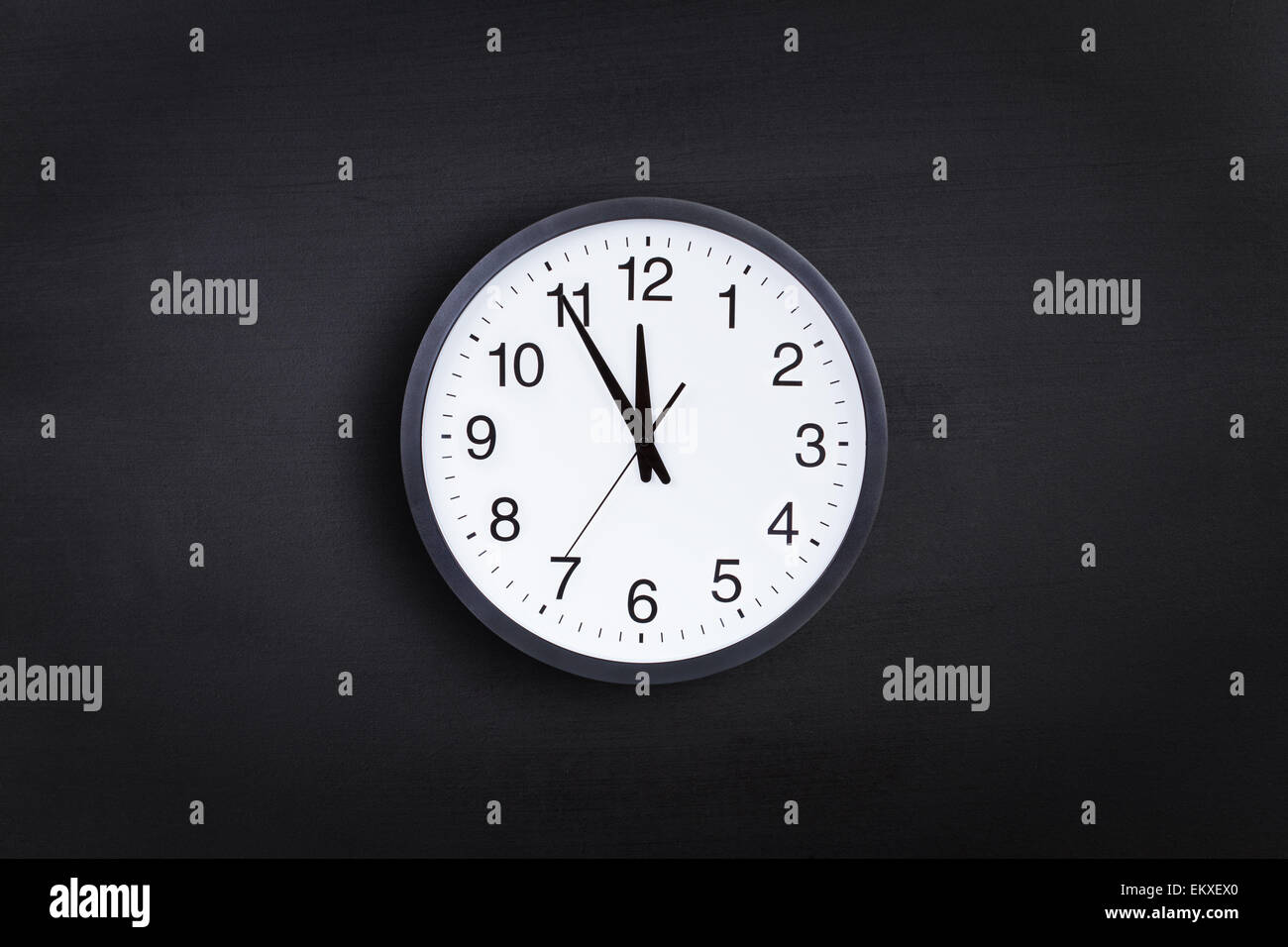 Empty blackboard alarm clock hi-res stock photography and images - Alamy