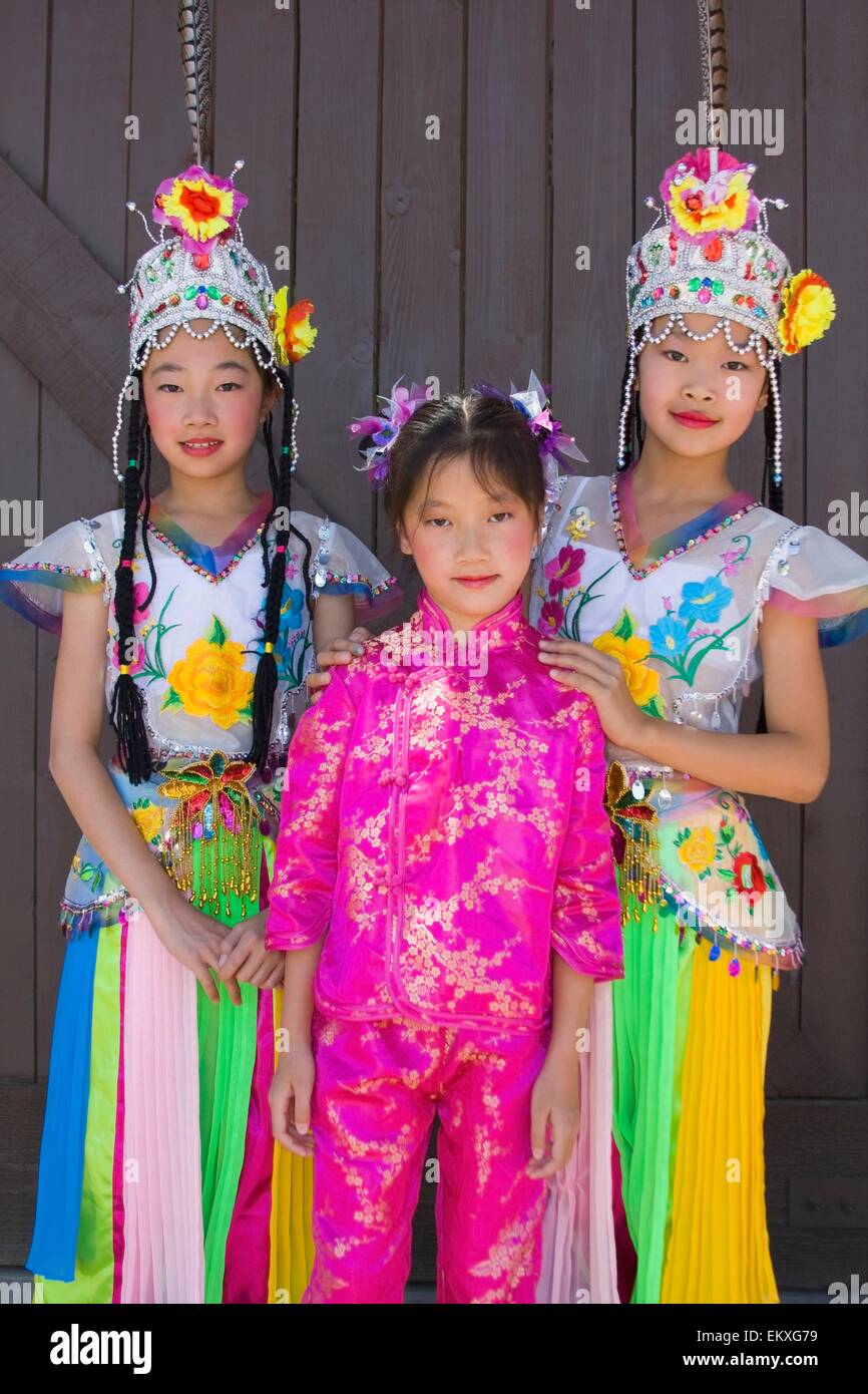 Young Thai Dancers In Asian Festival, Heritage Square & Science Park