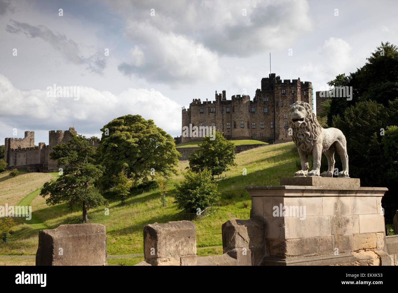 Alnwick Castle; Northumberland, England Stock Photo Alamy