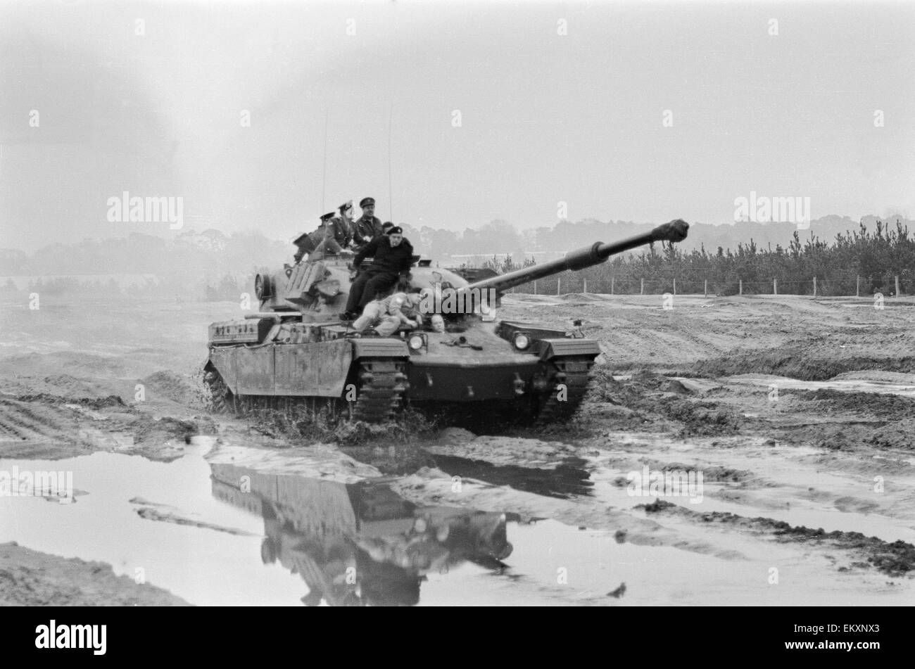 Cheiftan Range Target Chieftan tank hi-res stock photography and images - Alamy