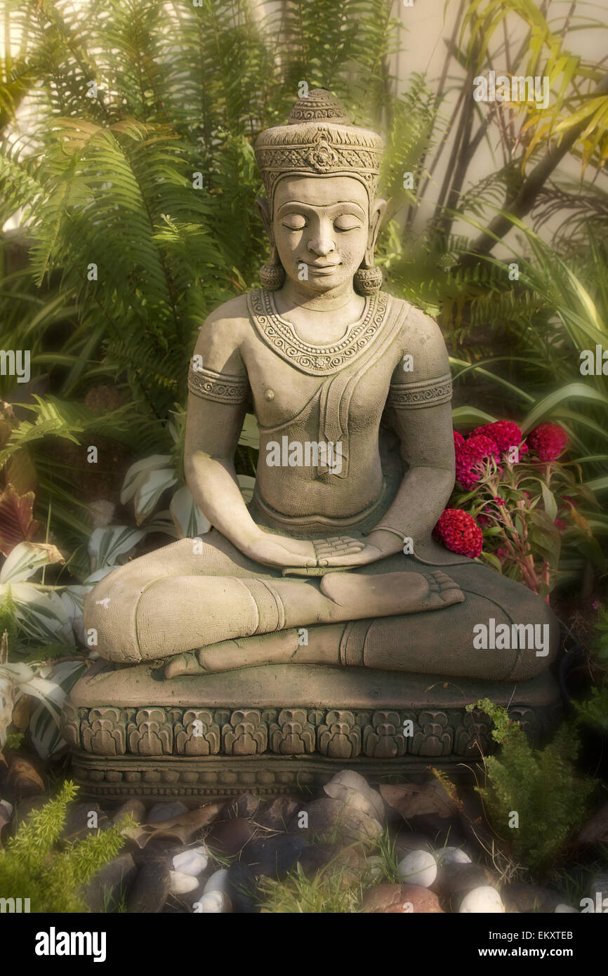 A Statue in a Thai garden, Thailand Stock Photo - Alamy