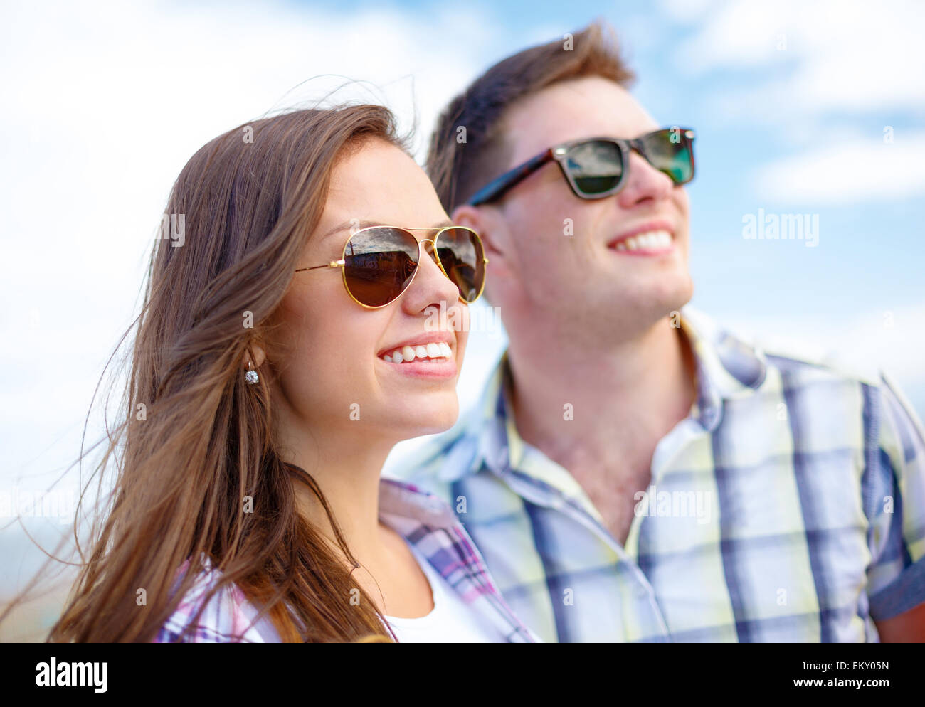 Two teenagers outside hi-res stock photography and images - Alamy