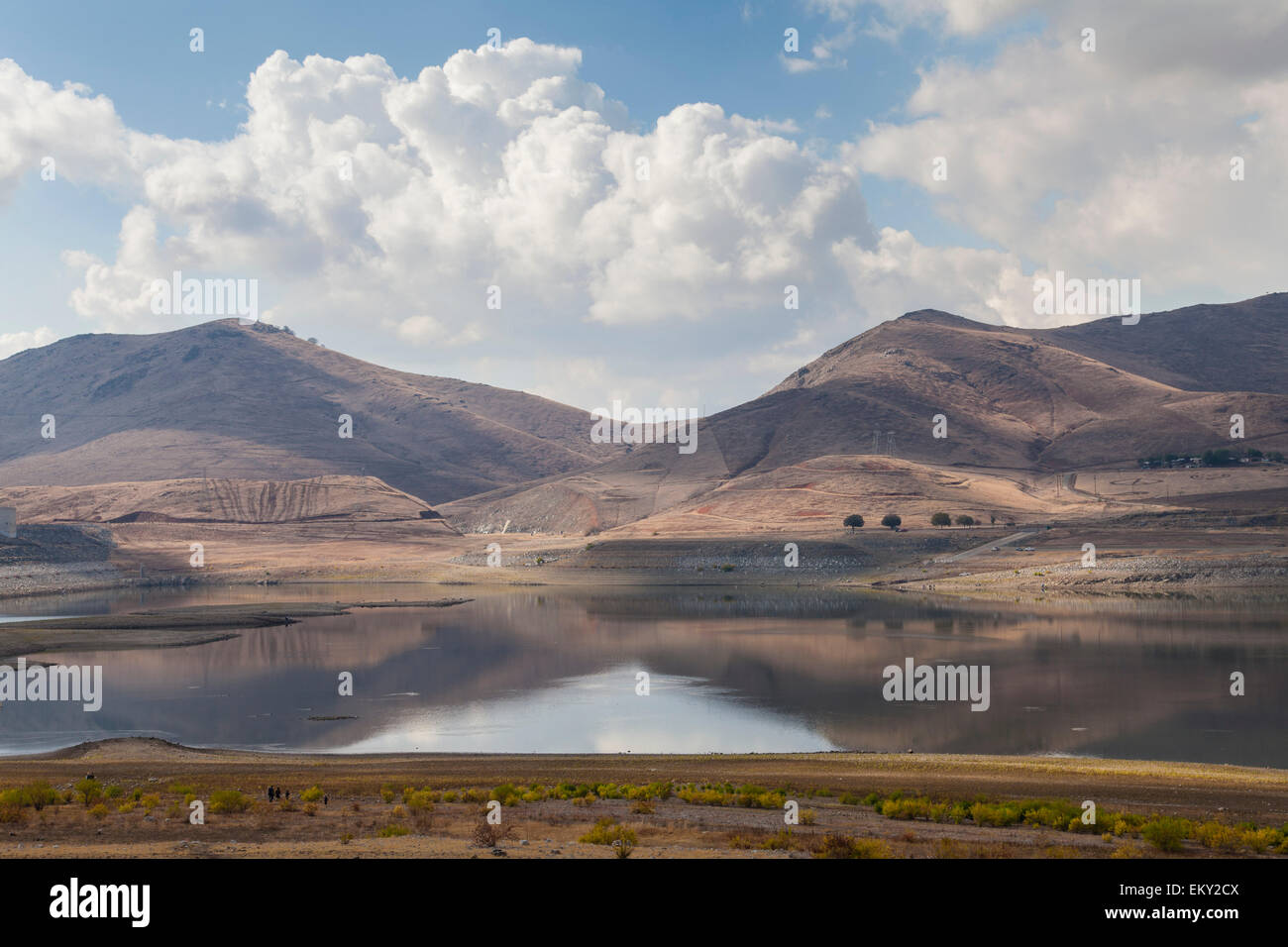 Tule lake dry hires stock photography and images Alamy