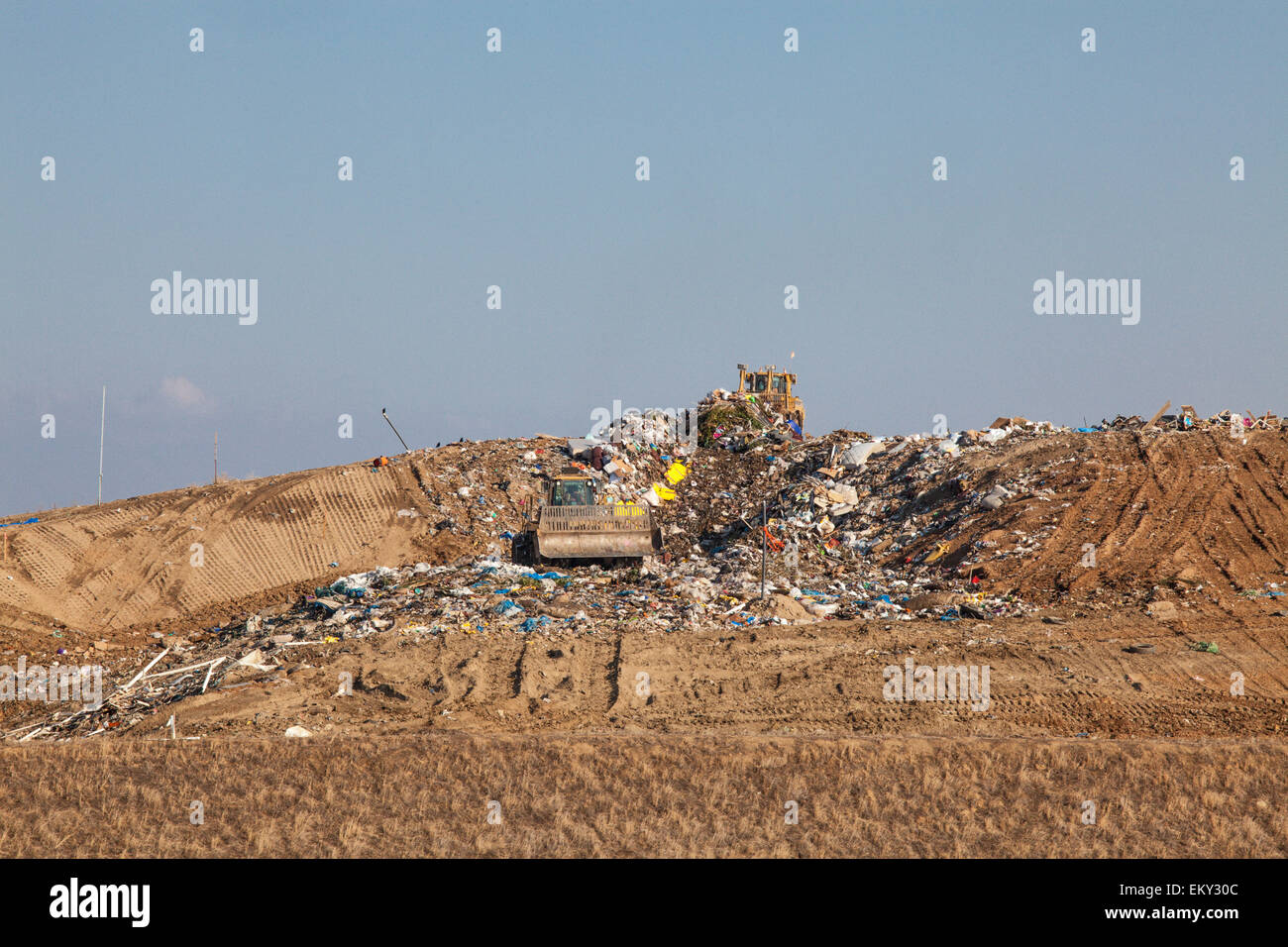 Landfill porterville hires stock photography and images Alamy