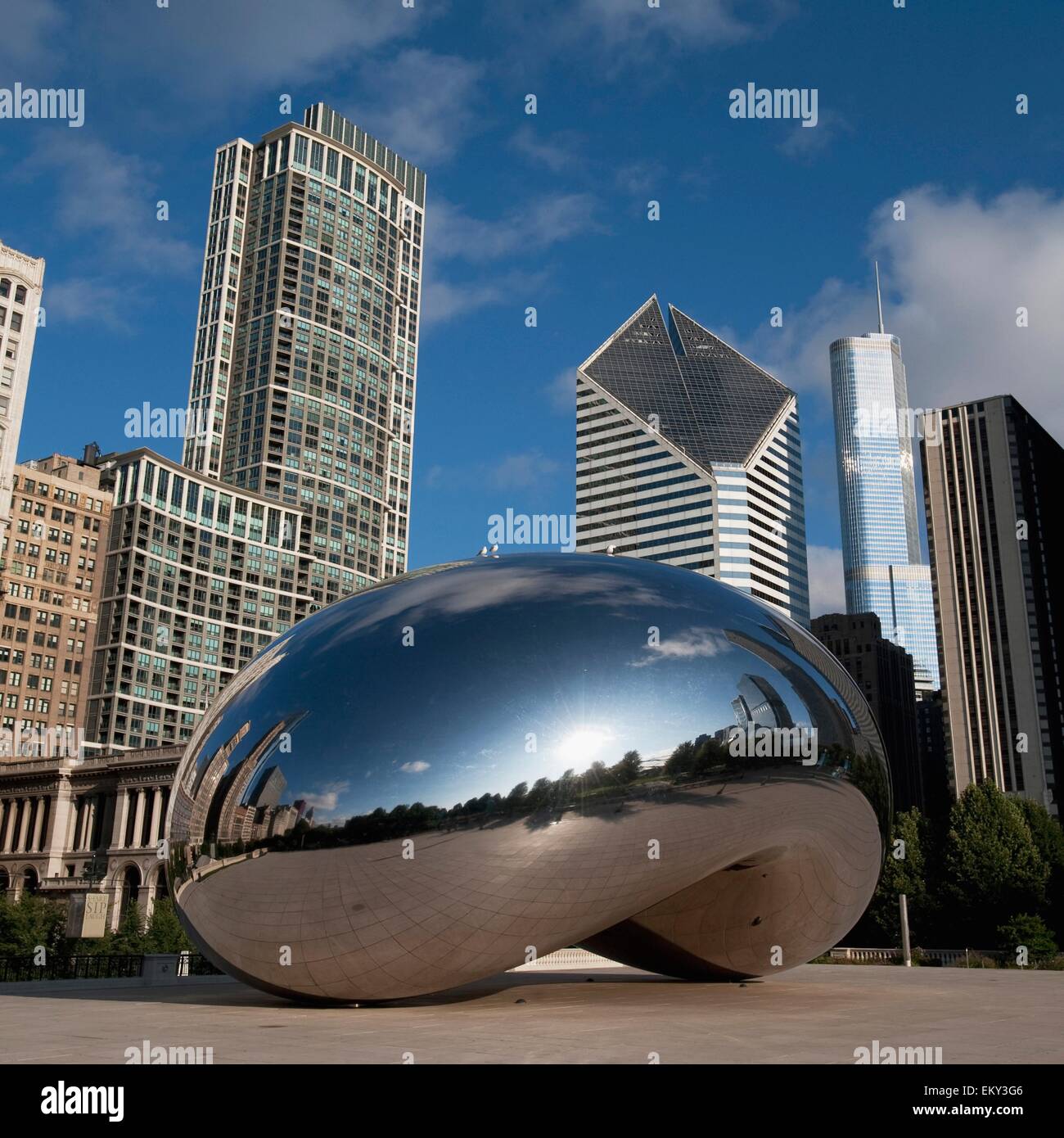 Mirror Dome; Chicago, Illinois, Usa Stock Photo Alamy