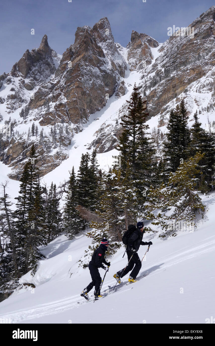 Snowshoeing among the high peaks of Rocky Mountain National Park