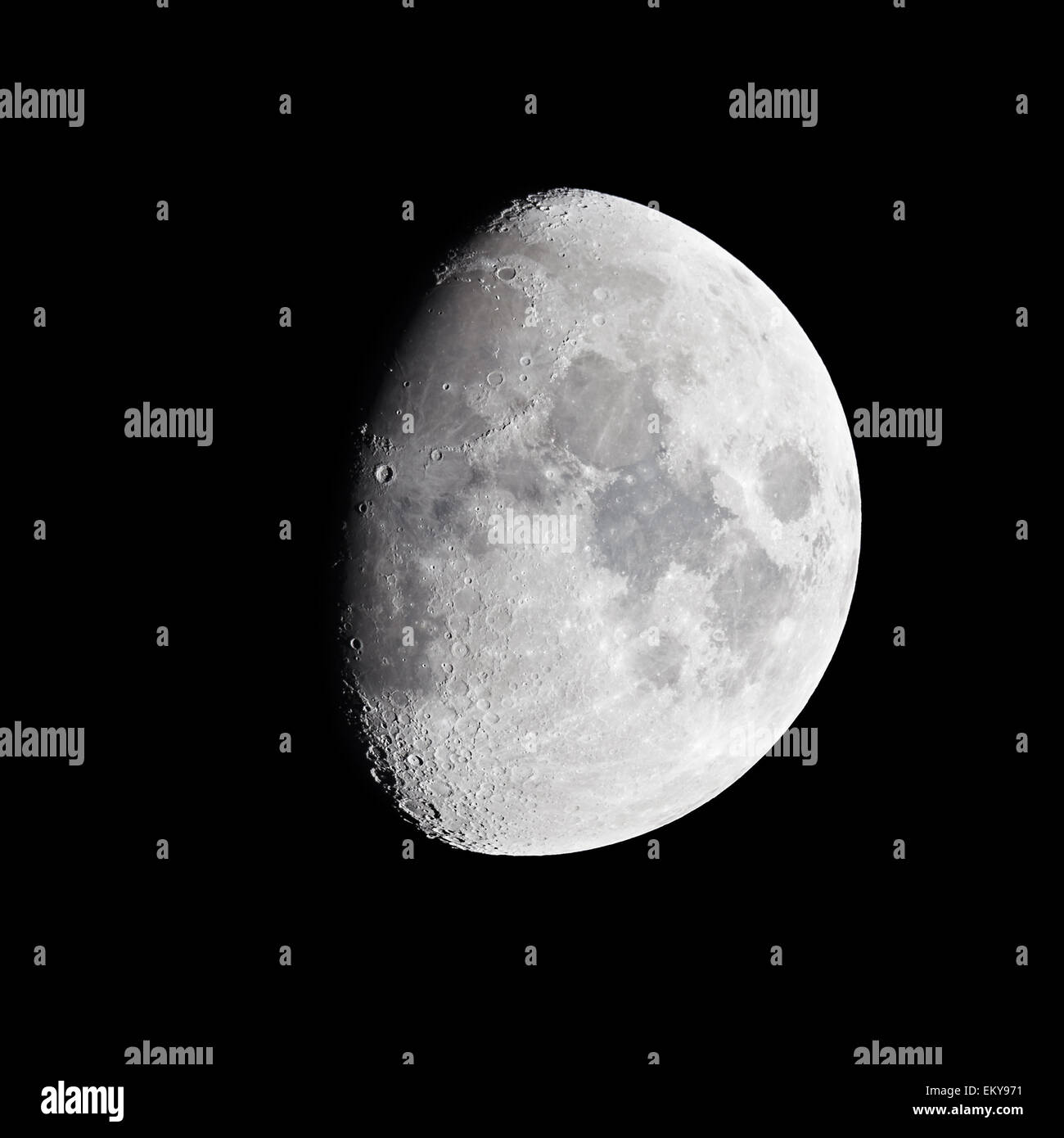 Waxing crescent moon gibbous hires stock photography and images Alamy