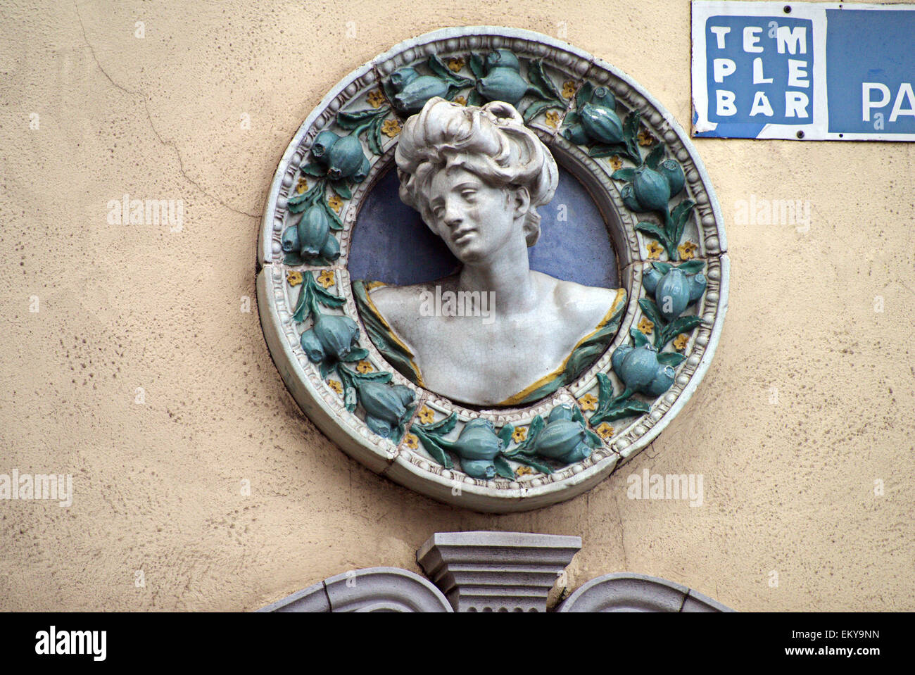 Ceramic roundel and historical Murals on the 1902 Sunlight Chambers