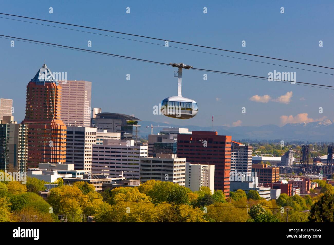 Portland Aerial (Ohsu) Tram; Portland, Oregon, Usa Stock Photo Alamy