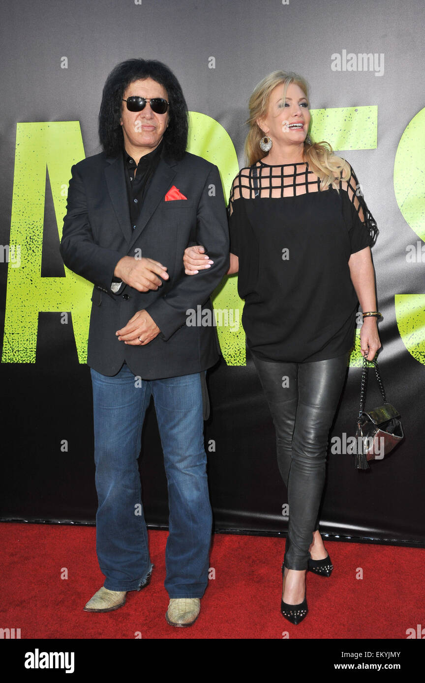 Gene simmons and son hi-res stock photography and images - Alamy
