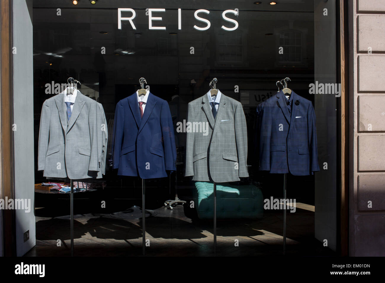 Reiss shop suits on display in a central London window Stock Photo Alamy